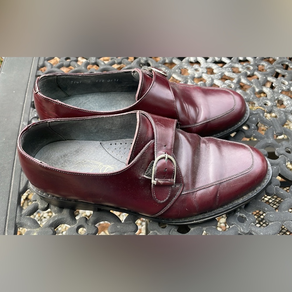 Men’s diplomats dress shoes